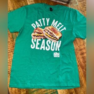 The Habit Burger Grill green Patty Melt Season T-shirt. Size Large.NWOT